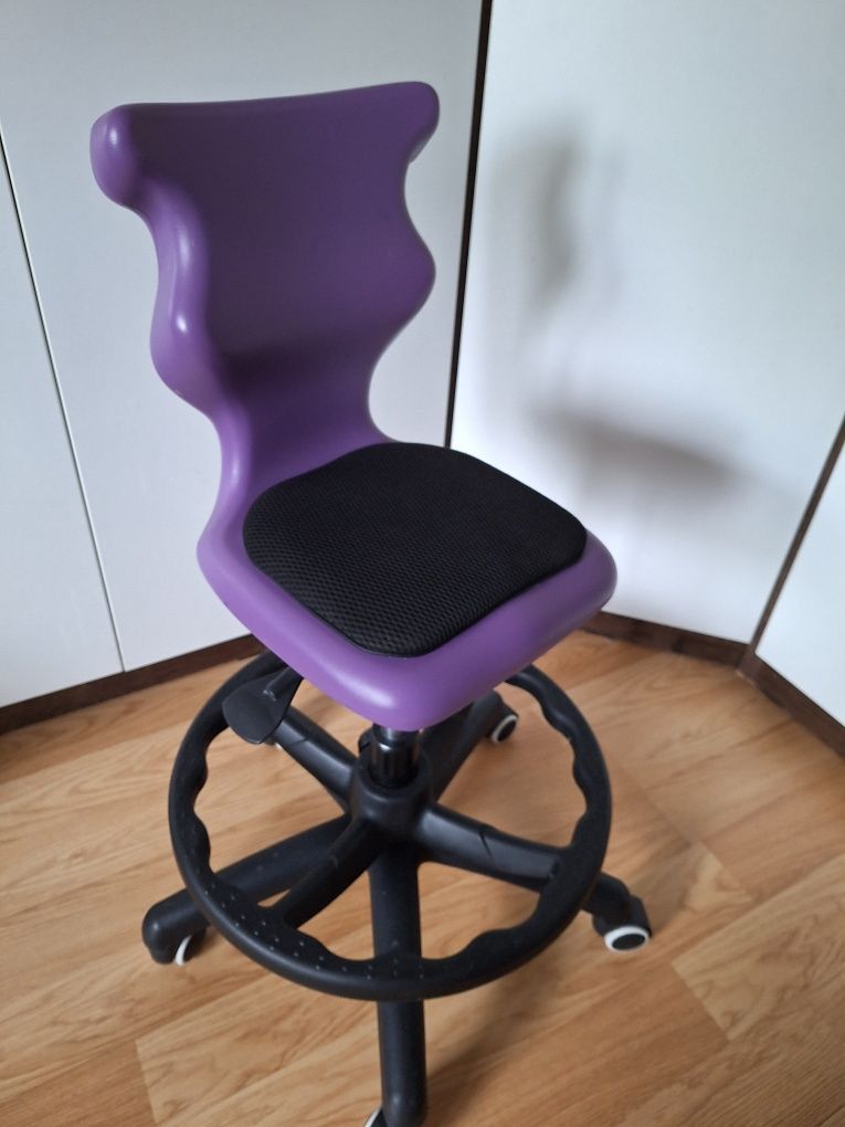 Krzesło dziecięce do biurka obrotowe dla dziecka ENTELO Classic Soft