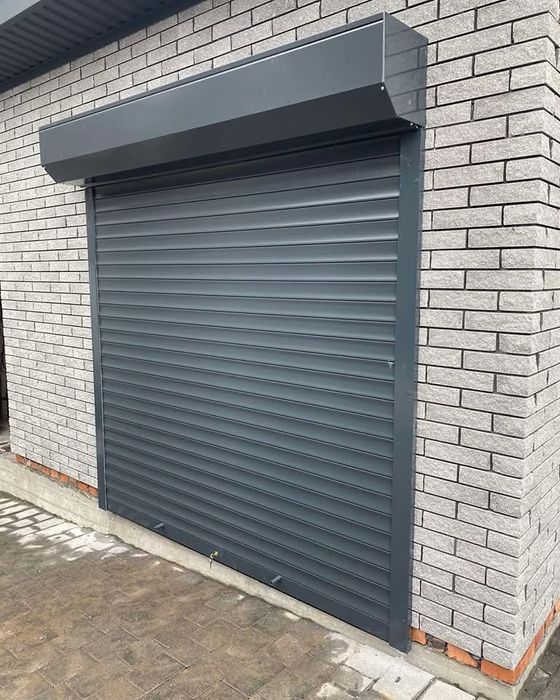 Захисні Ролети ворота в гараж, на двері, вікна, терасу
