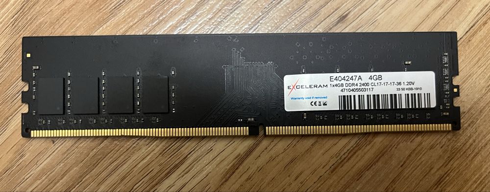 Оператівна памʼять Exceleram DDR4-2400 4GB