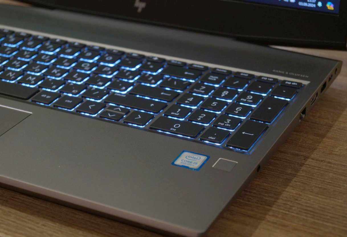 Робоча станція HP Zbook (IPS/Core i5-8300H/RAM 16ГБ/SSD 500ГБ)TVOYO