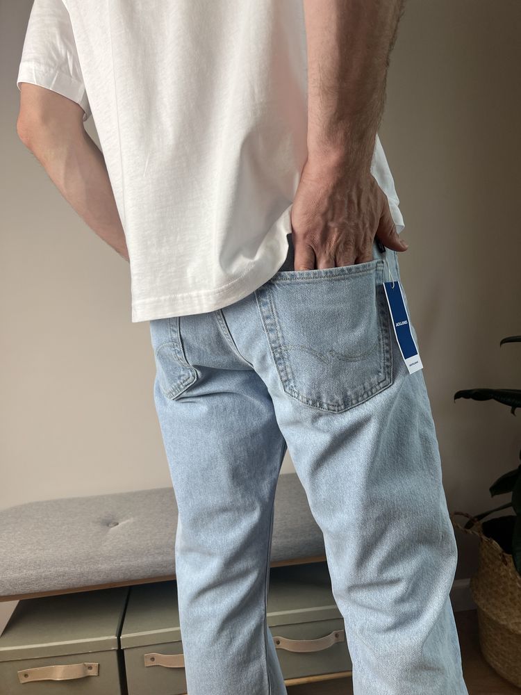New ! Джинси прямого крою JACK&JONES Relaxed