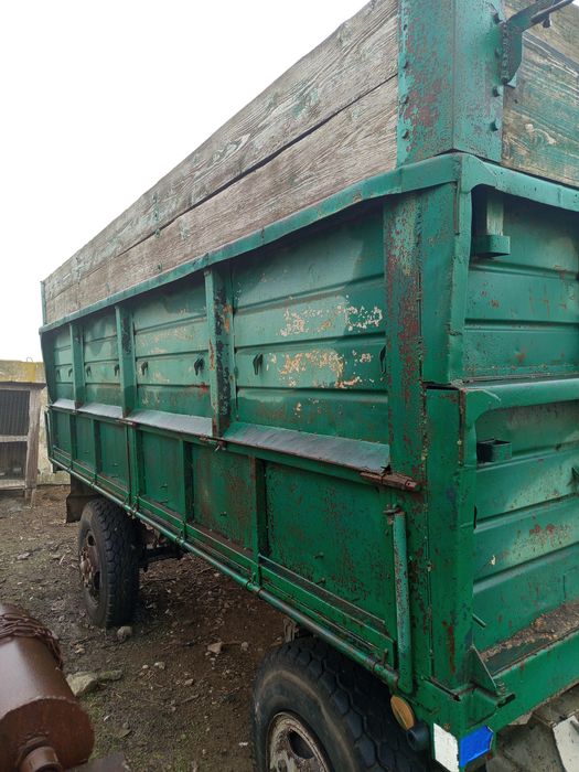 Продам два прицепа зіловських самосвали з документами