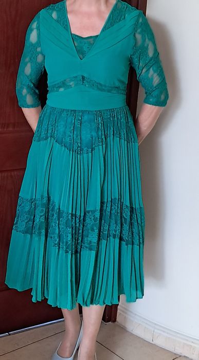 Suknia midi zielona plisowana r.36-38"asos.