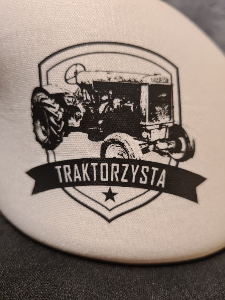 Czapka z daszkiem traktorzysta