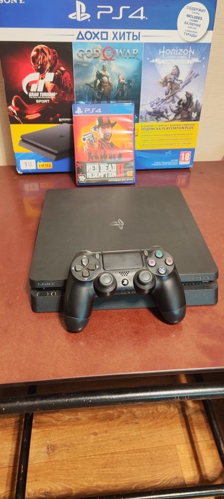 Playstation 4 slim 1tb