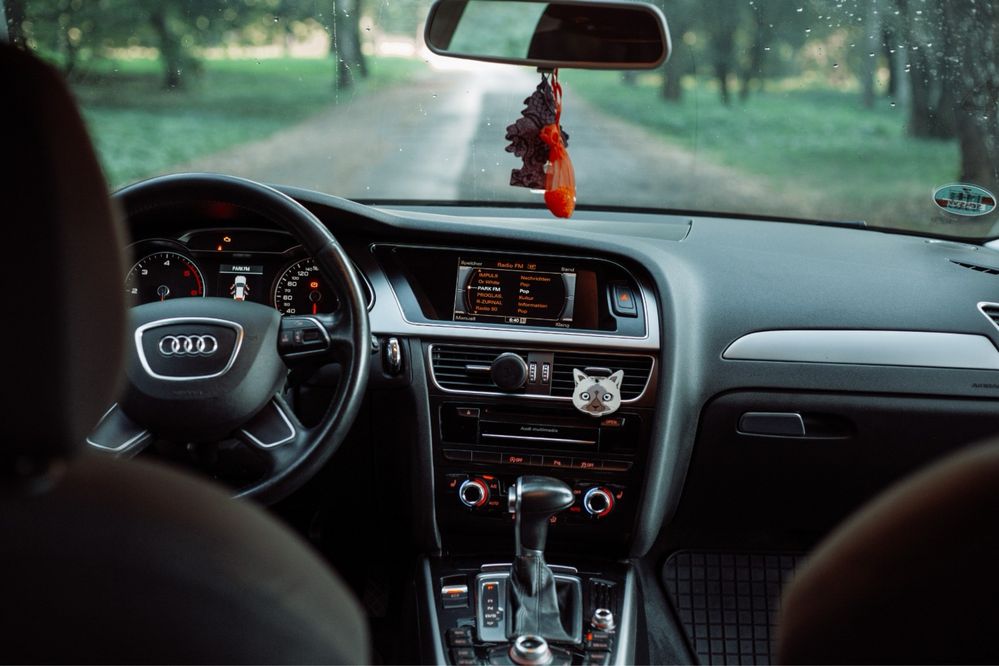 Audi A4 B8 z roku 2014r. 2.0 TDI 190 kmTiptronic