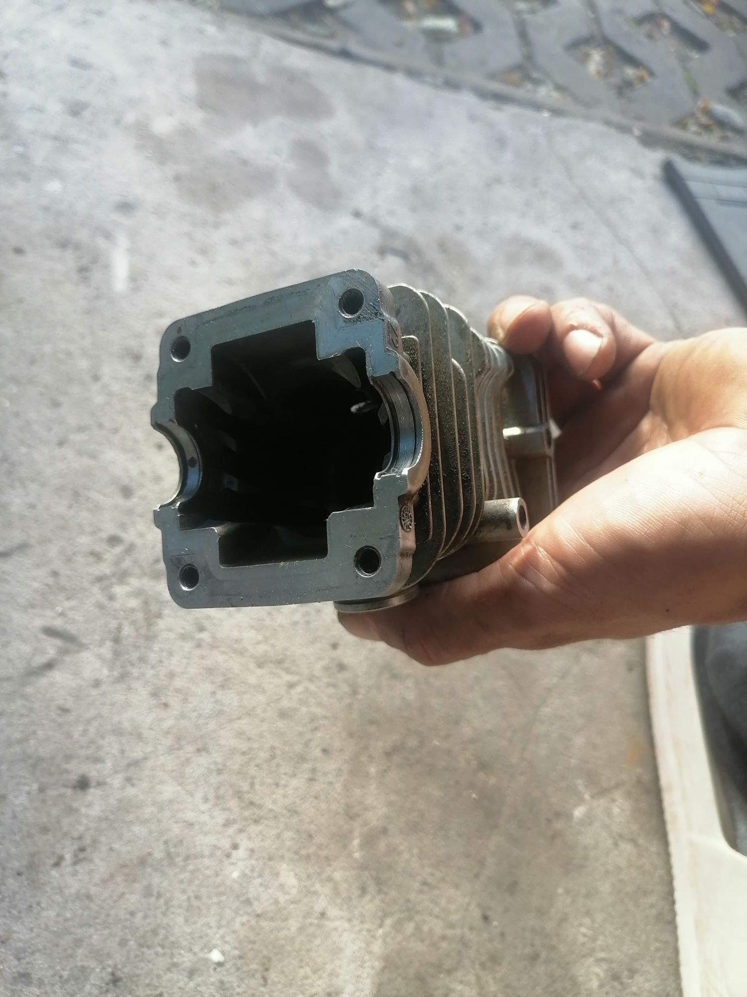 Makita ea3200s Cylinder tłok