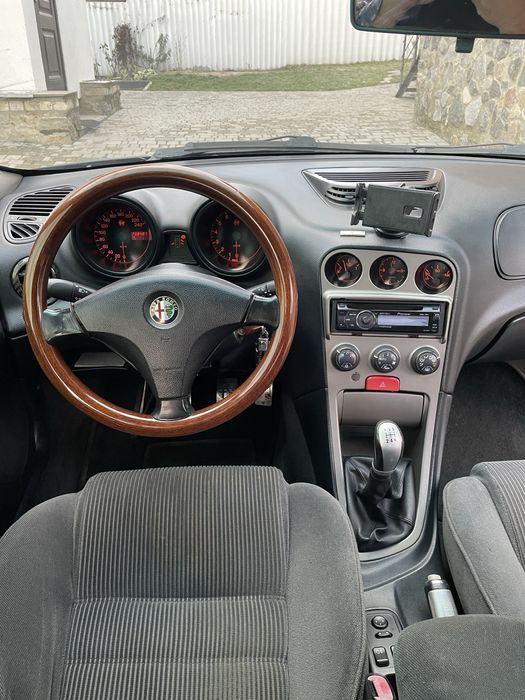 Продам alfa romeo156