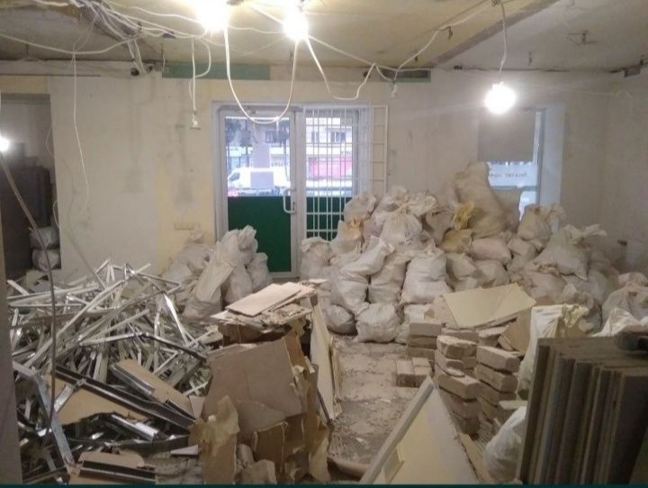 Демонтаж зданий домов бетона стяжки штукатурки. Демонтажные работы