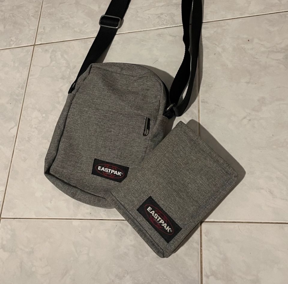 Conjunto bolsa + carteira Eastpak