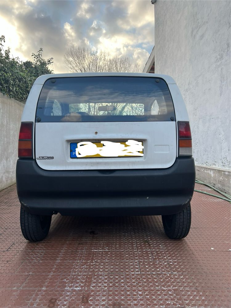 Vende-se Aixam 400 - Com Avaria na Caixa de Velocidades