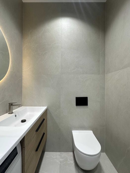 Продам квартиру з дизайнерським ремонтом.