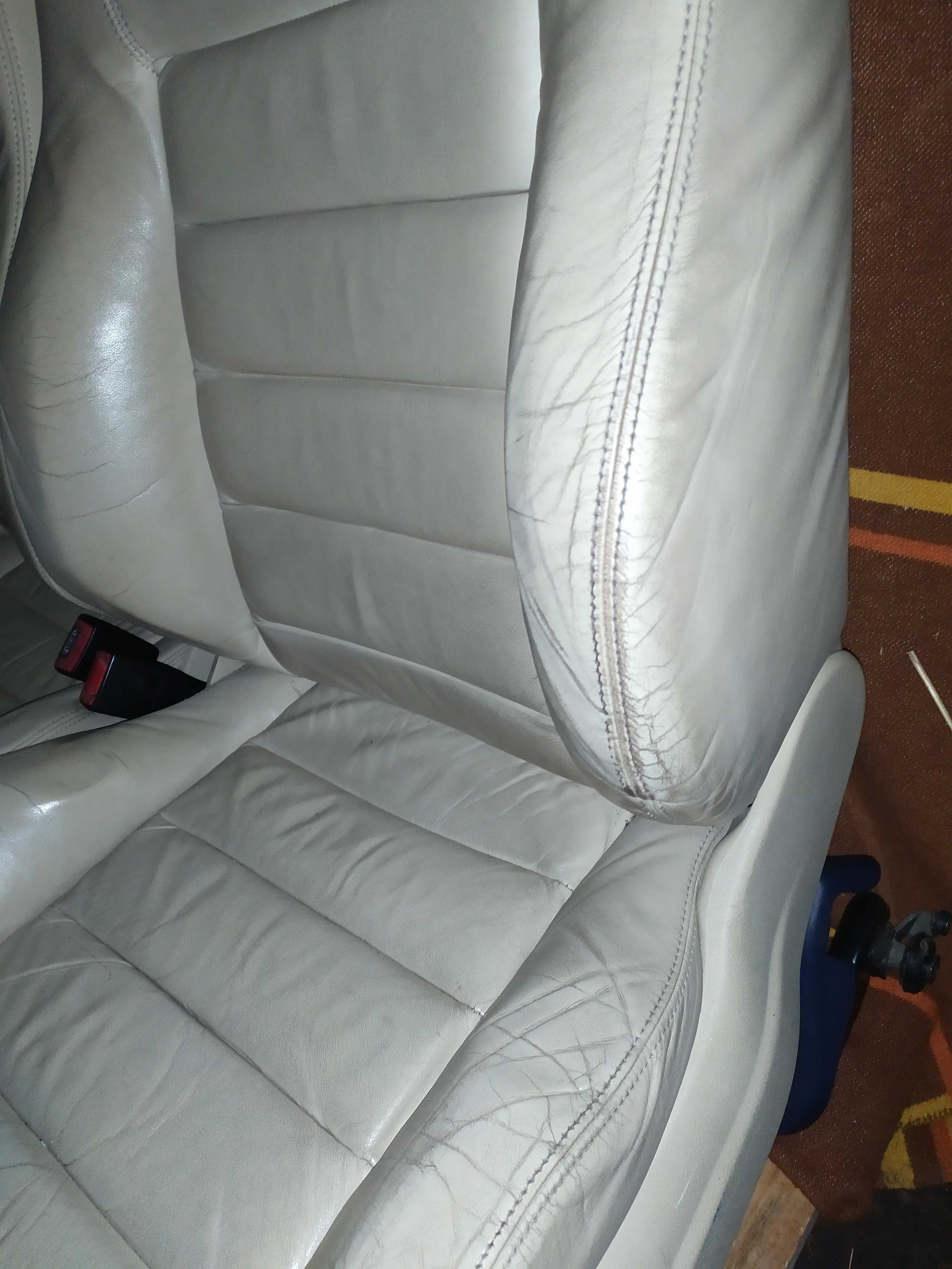 Fotele Kanapa Audi A6 C5 Skóra Beżowe Kubełki Pełna Elektryka