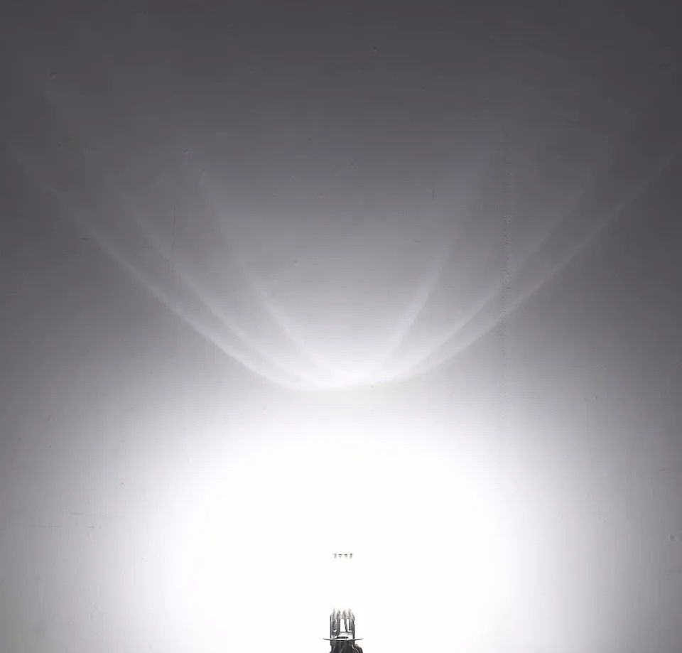 Світлодіодна лампа Led з цоколем Н3 Білий з драйвером компактна яскрав