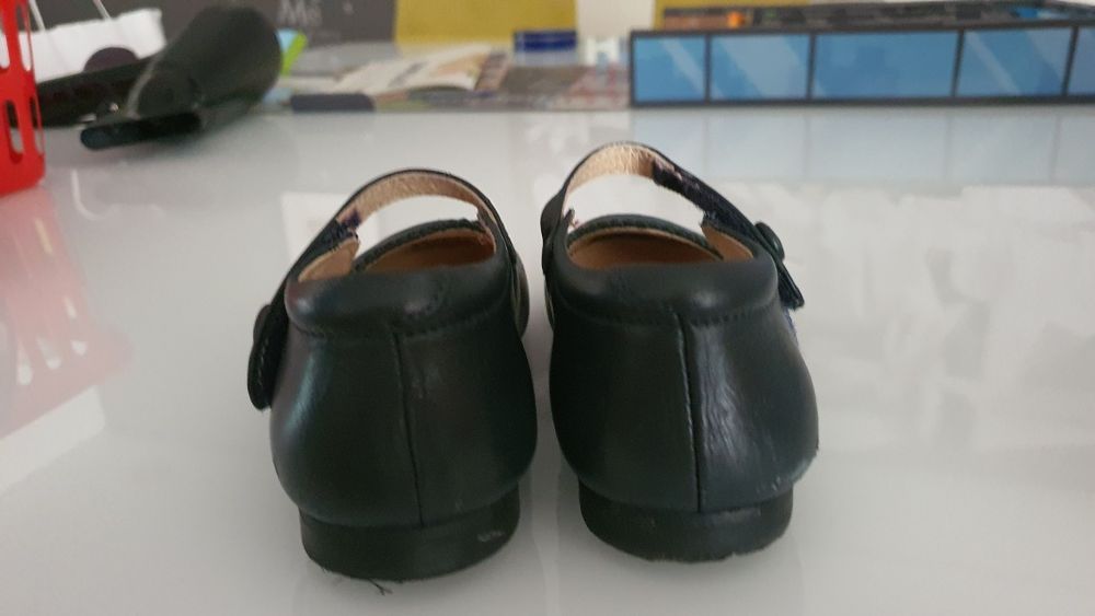 Sapatos menina tamanho 26