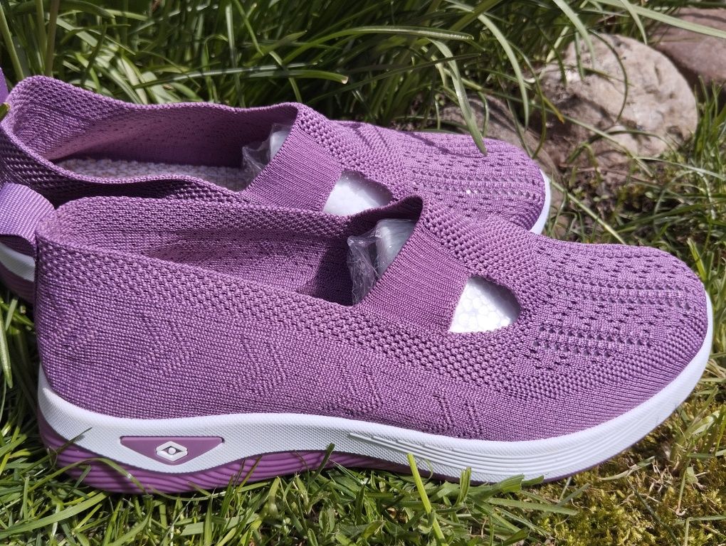 Nowe siatkowe buty damskie w kolorze wrzosowym, rozm 39
Siatkowa