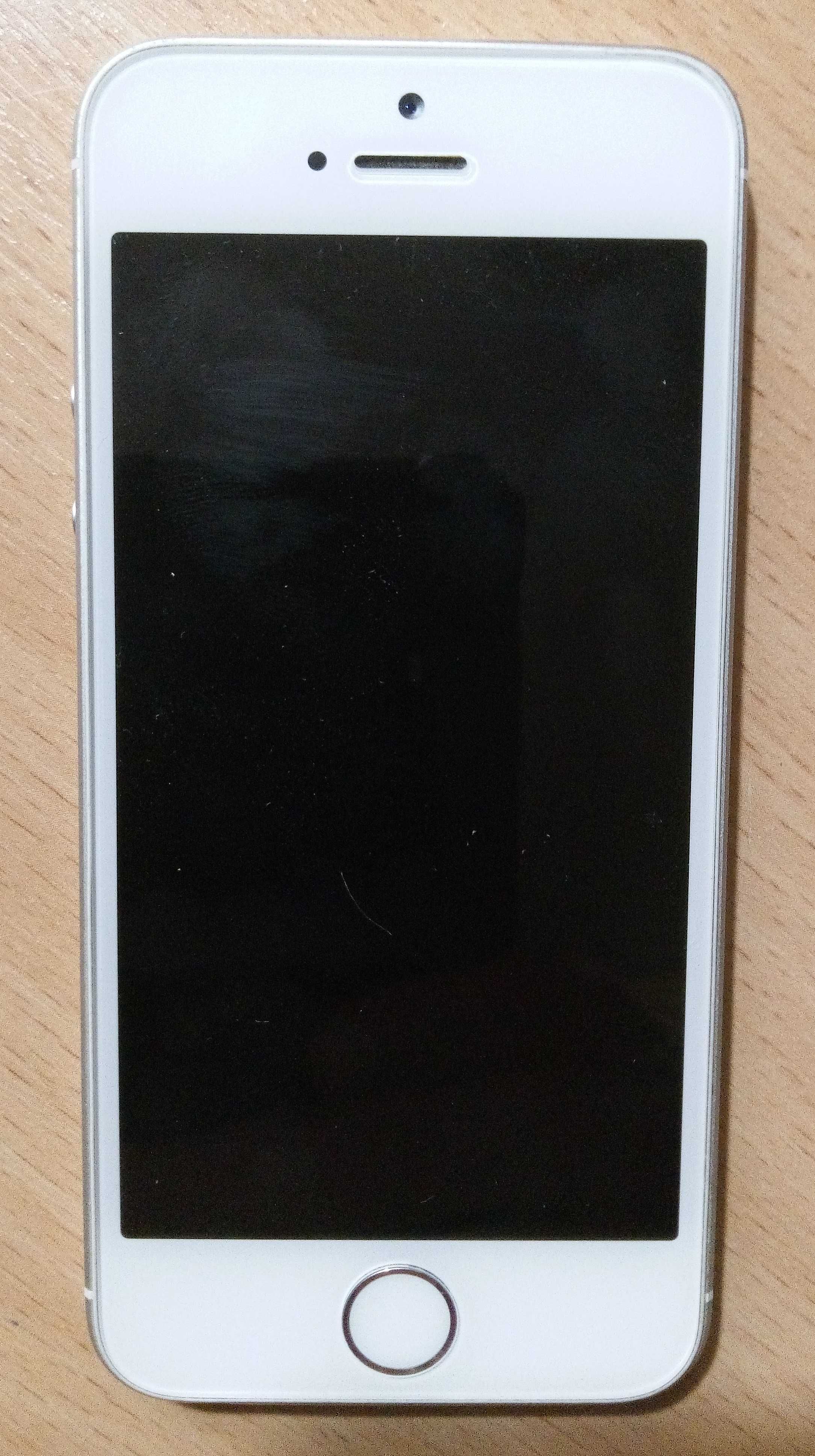 iPhone 5se (білого кольору)