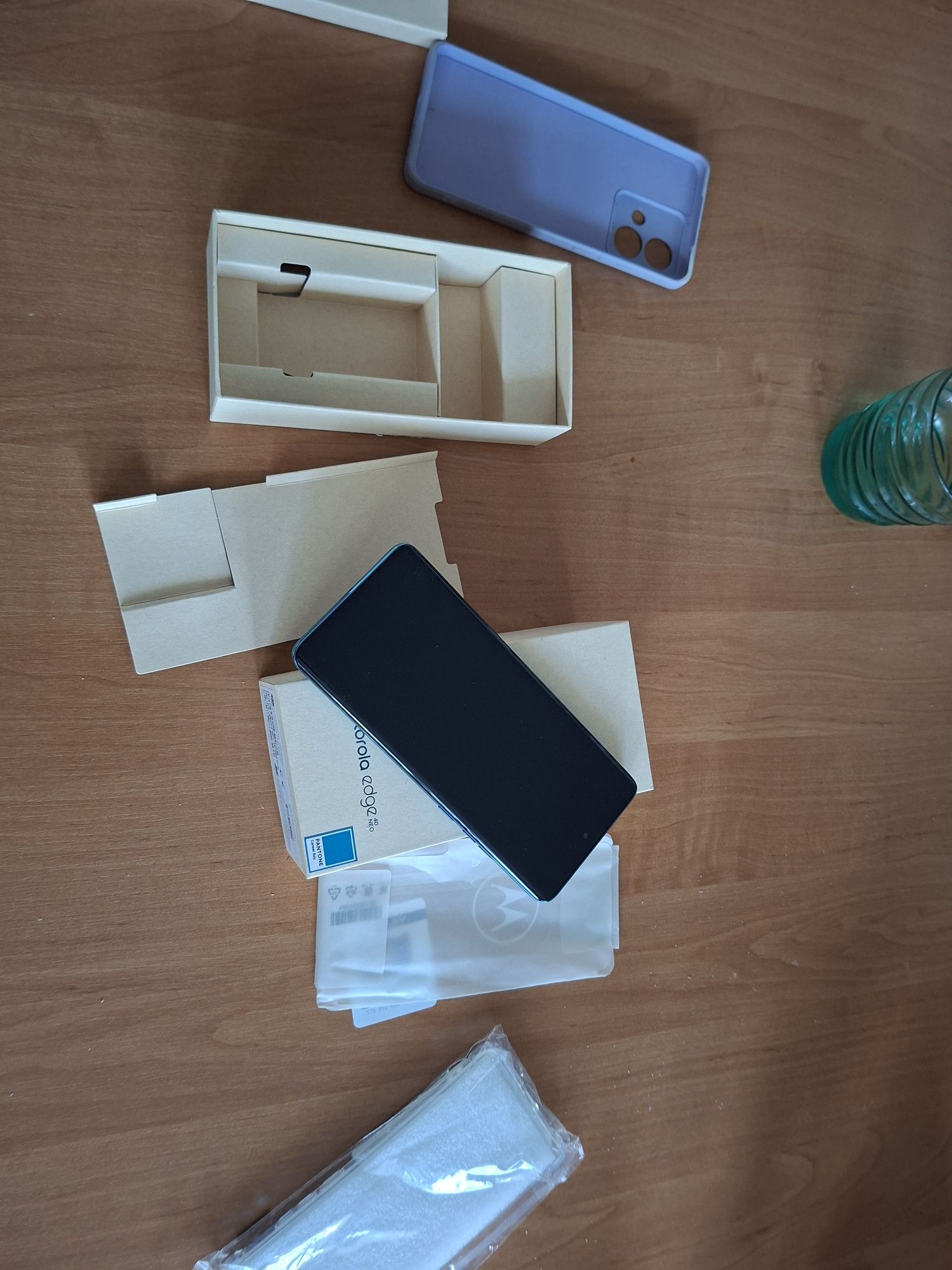 Motorola EDGE 40 neo *jak nowy* 12/256