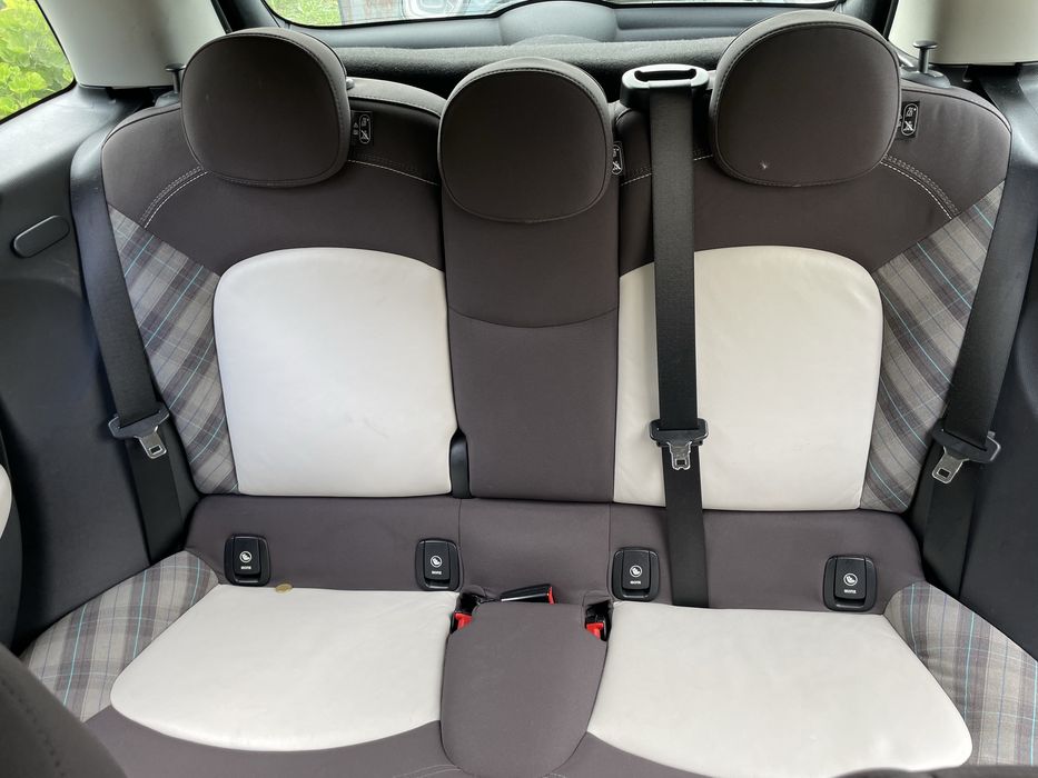 Mini Cooper D 5 portas 2014 1.5 116cv