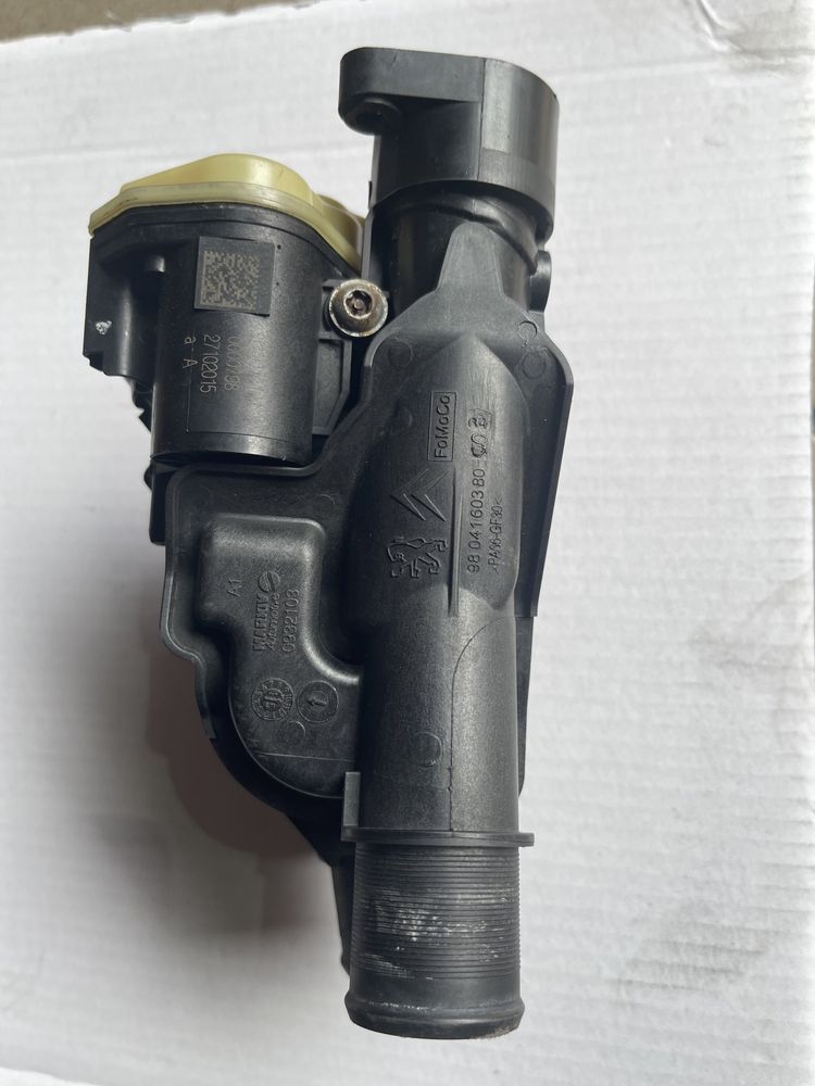 Termostat Ford Kuga II bdb