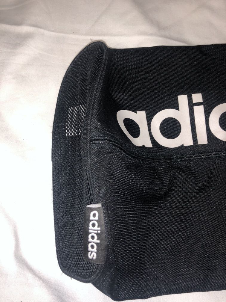 Bolsa de Desporto Adidas em Preto