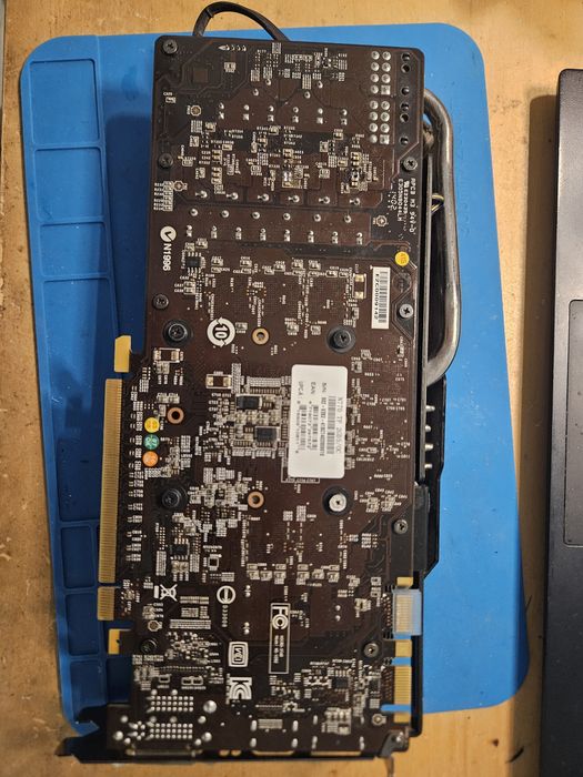 MSI GTX770 OC 2GB uszkodzona