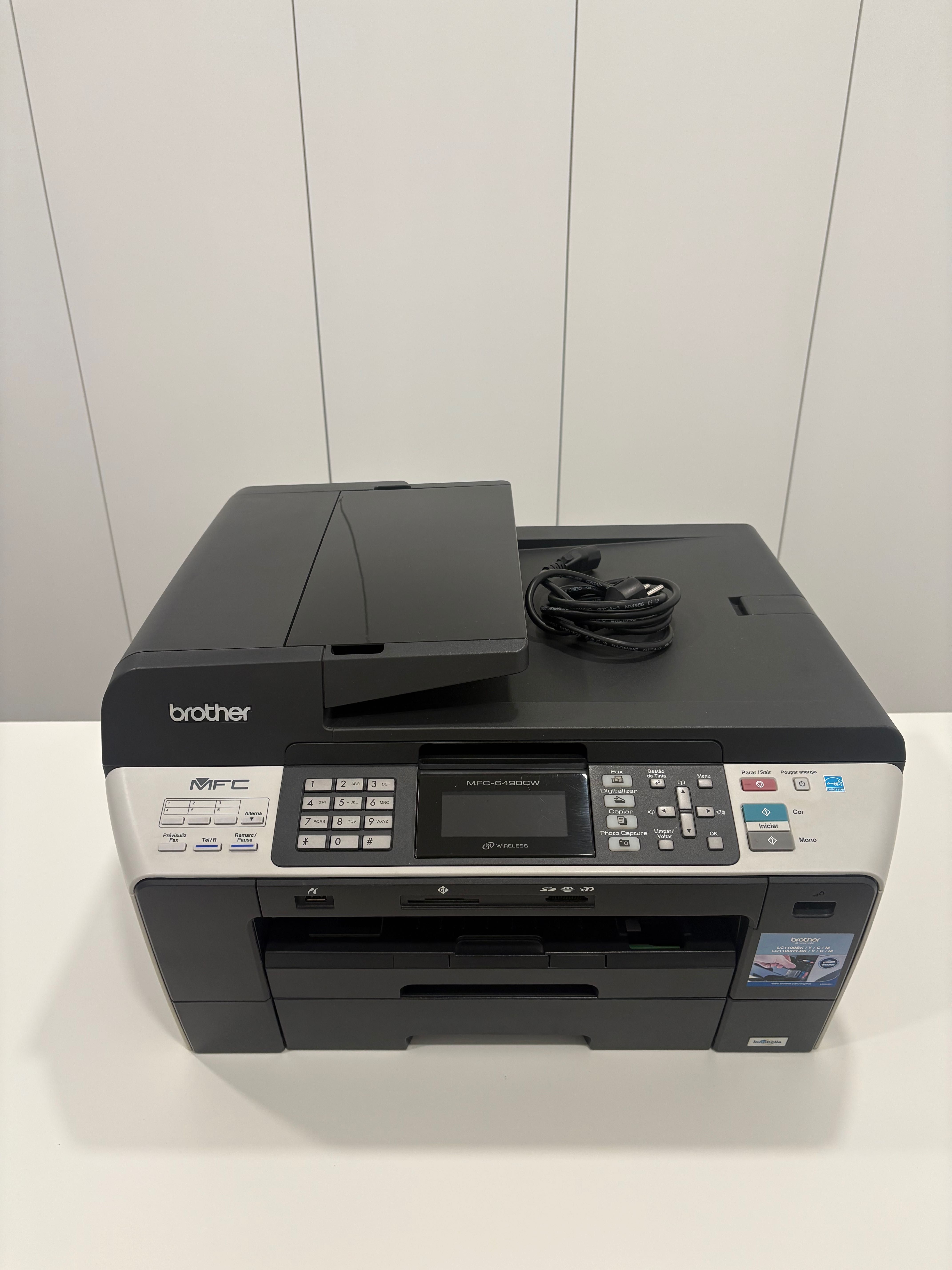 Impressora Brother MFC-6490CW