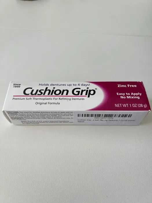 Cushion Grip termoplastyczny klej do protez - 28 ml