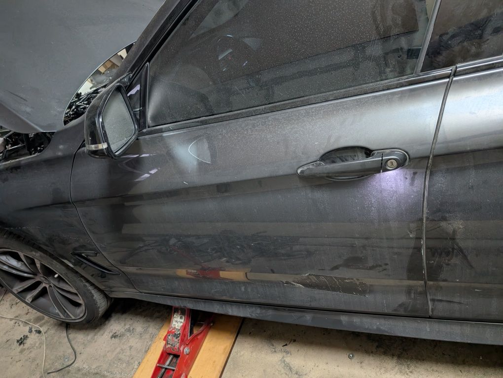 Двери дверь BMW 3 GT F34 320i 328i 330i 335i 340i A96 C27 B53