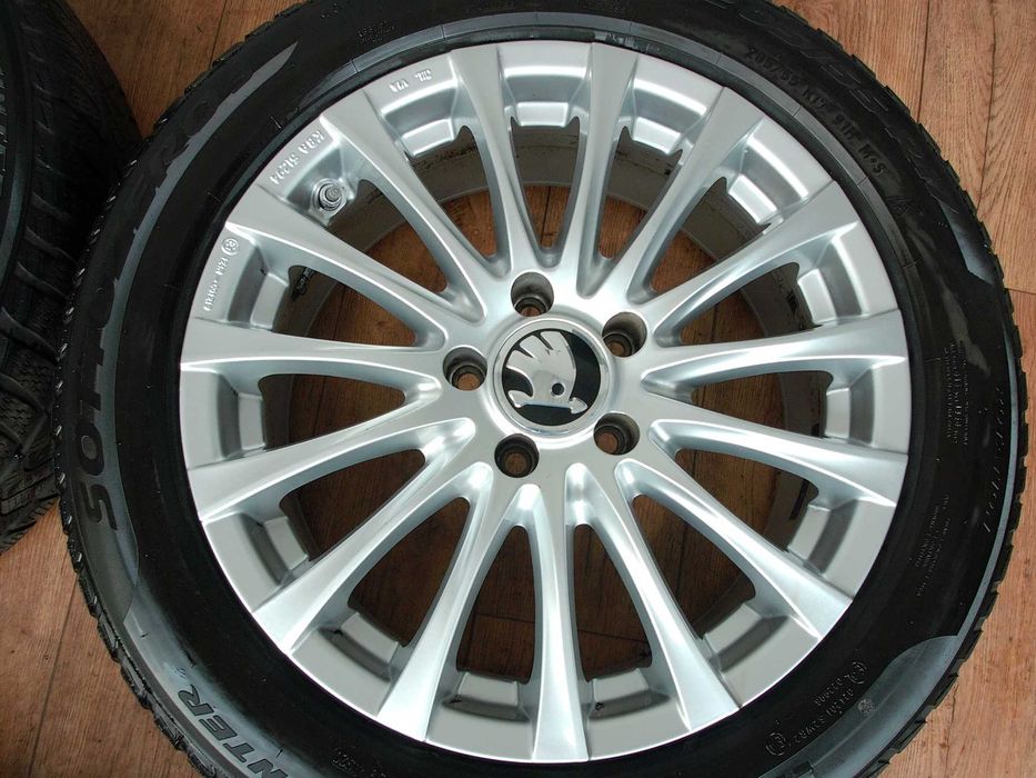 Felgi Skoda Seat VW Audi 17 5x112 ET 38 ładne!