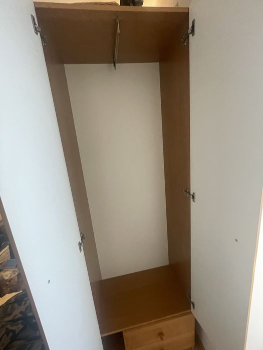 Szafa do przedpokoju  olcha miodowa stan bardzo dobry