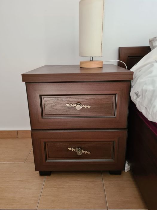 Komplet sypialniany: łóżko 160×200 + szafy + komody + stoliki,