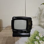 Telewizor czarno biały z radiem 5,5 "