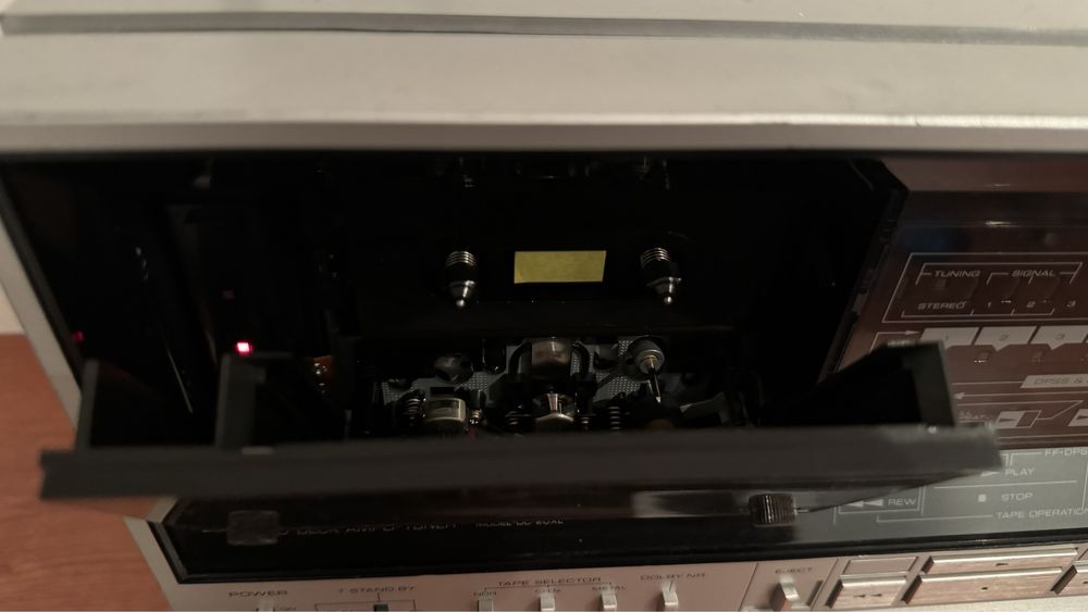 Kenwood modelo DC-20XL boombox