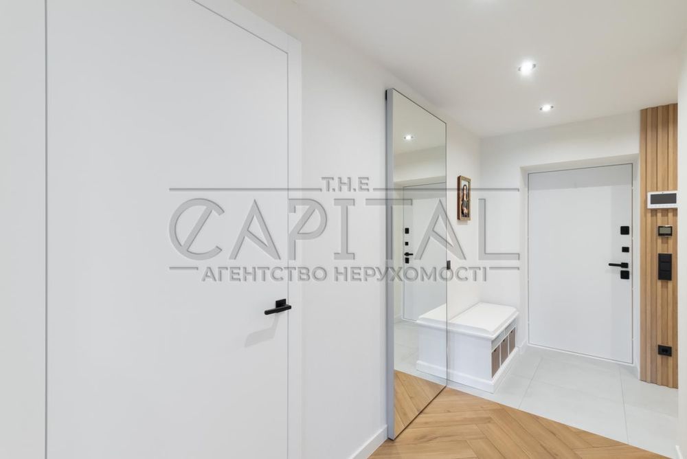Продаж 4-кімнатної квартири 109м2 в центрі Києва вул. Антоновича