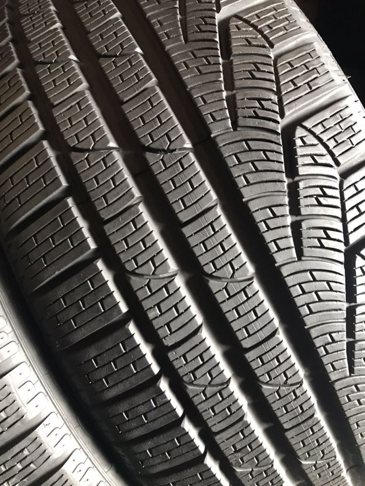 235/35/20 R20 Pirelli Sottozero Winter 240 4шт зима