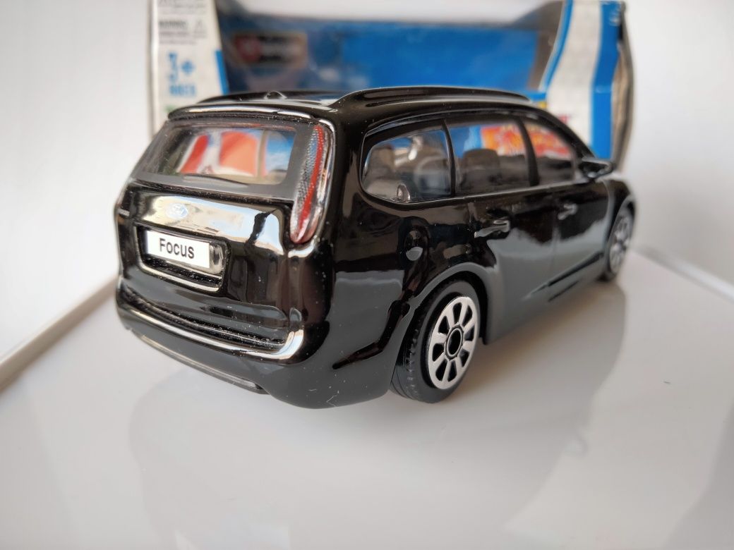 1/43 Ford Focus SW (2004)