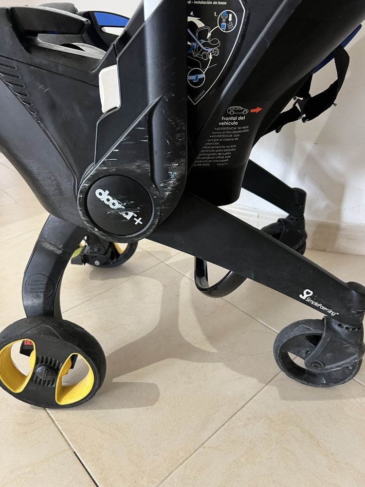 Carrinho bebe Doona + base isofix