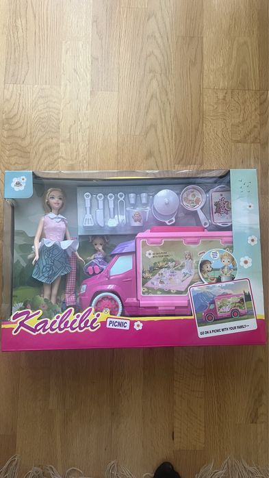 Іграшка Лялька з машиною