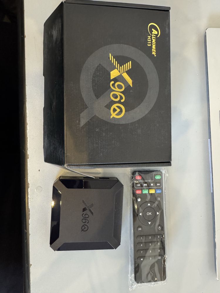 Telewizor LED PHILIPS 32"+ SMART TV BOX. Gwarancja. Transport