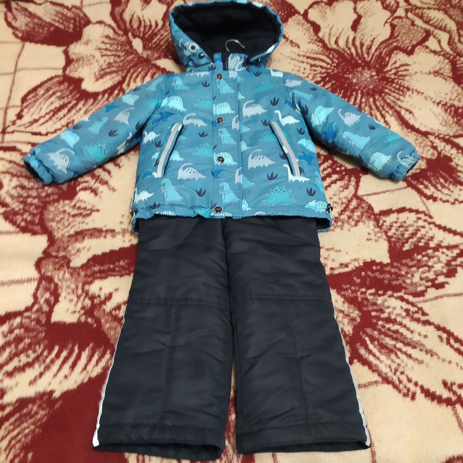 Зимовий комбінезон для хлопчика куртка + штани.