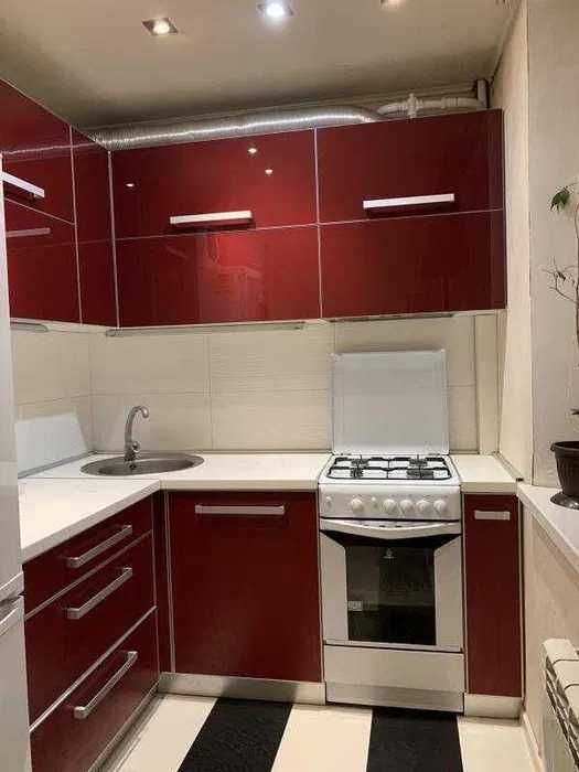 Продам 2 к. квартиру Гагарина Аэрокосмический метро Спортивная ремонт