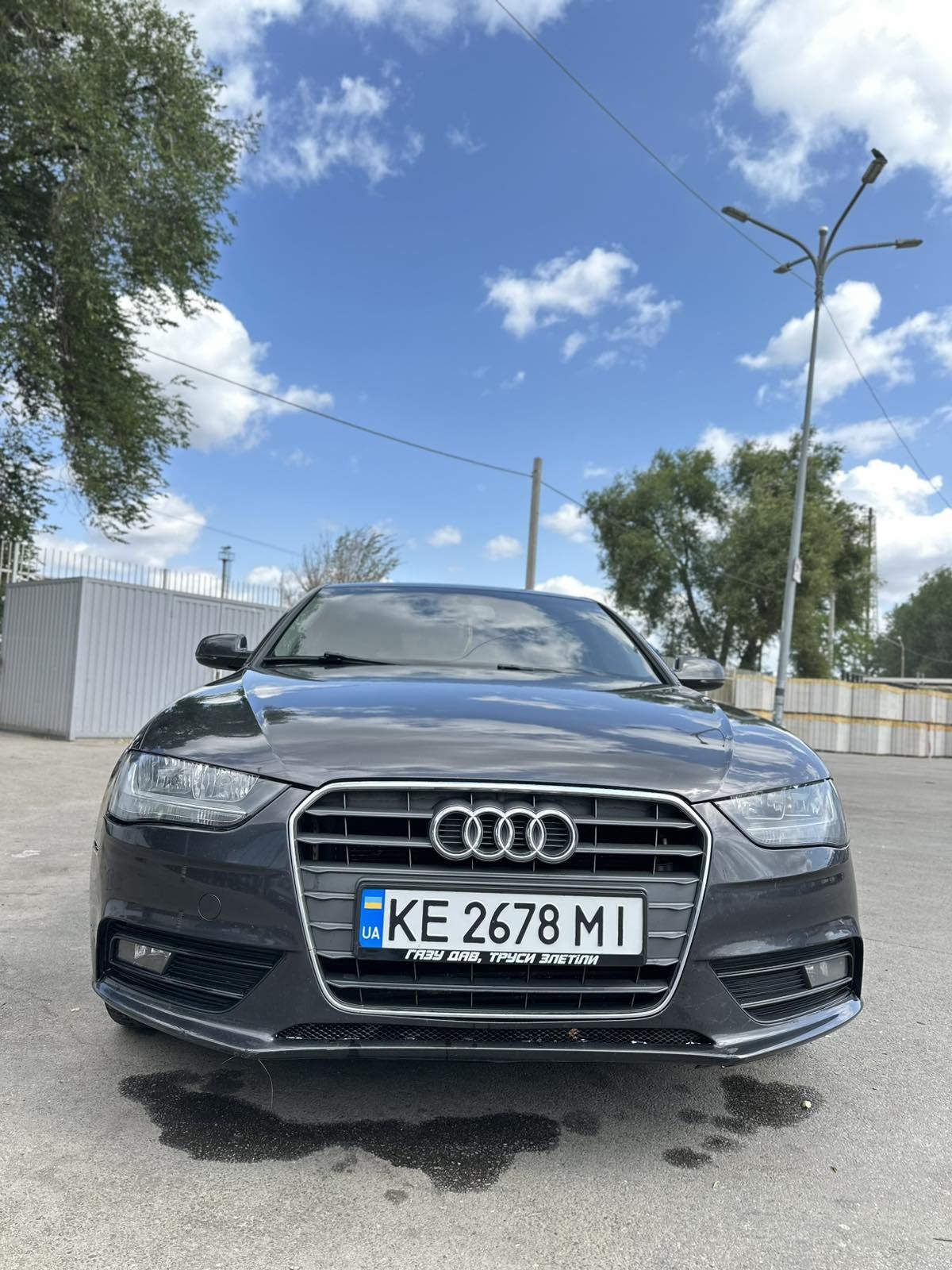 Продам Ауди А4 б8