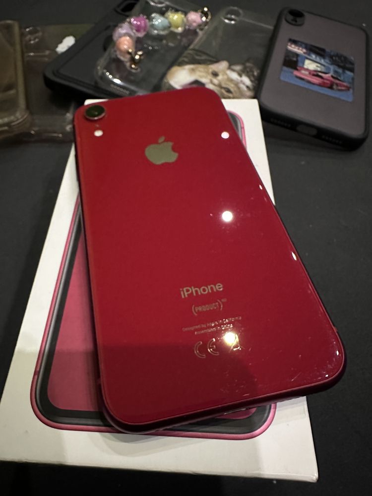 Iphone XR czerwony