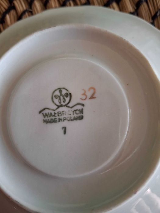 serwis kawowy złocony  na espresso , porcelana Wałbrzych  lata 70-te