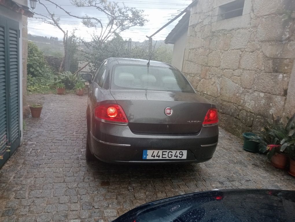 Fiat Línea em excelentes condições