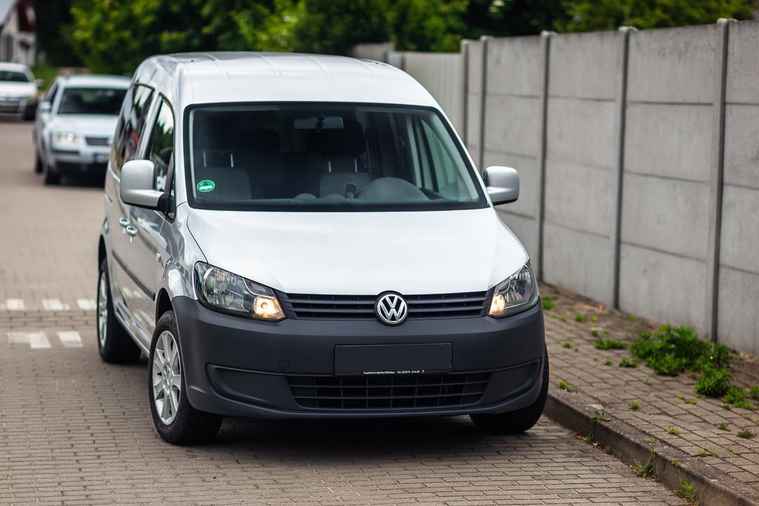 Volkswagen Caddy 1,6 TDI 102 Ps LIFE Klima Grz.Fotele Webasto Alu Idealny Stan