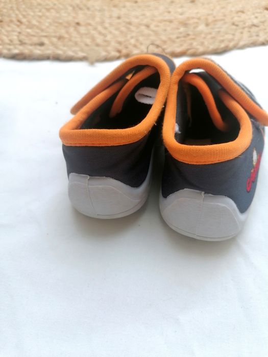 Sapatinhos Garfield de Bebé