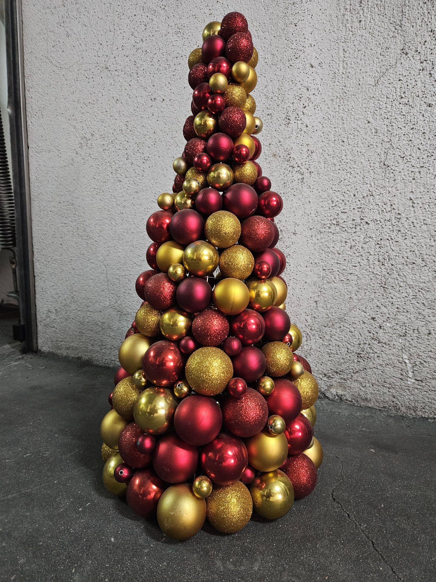 Árvore Natal em bolas