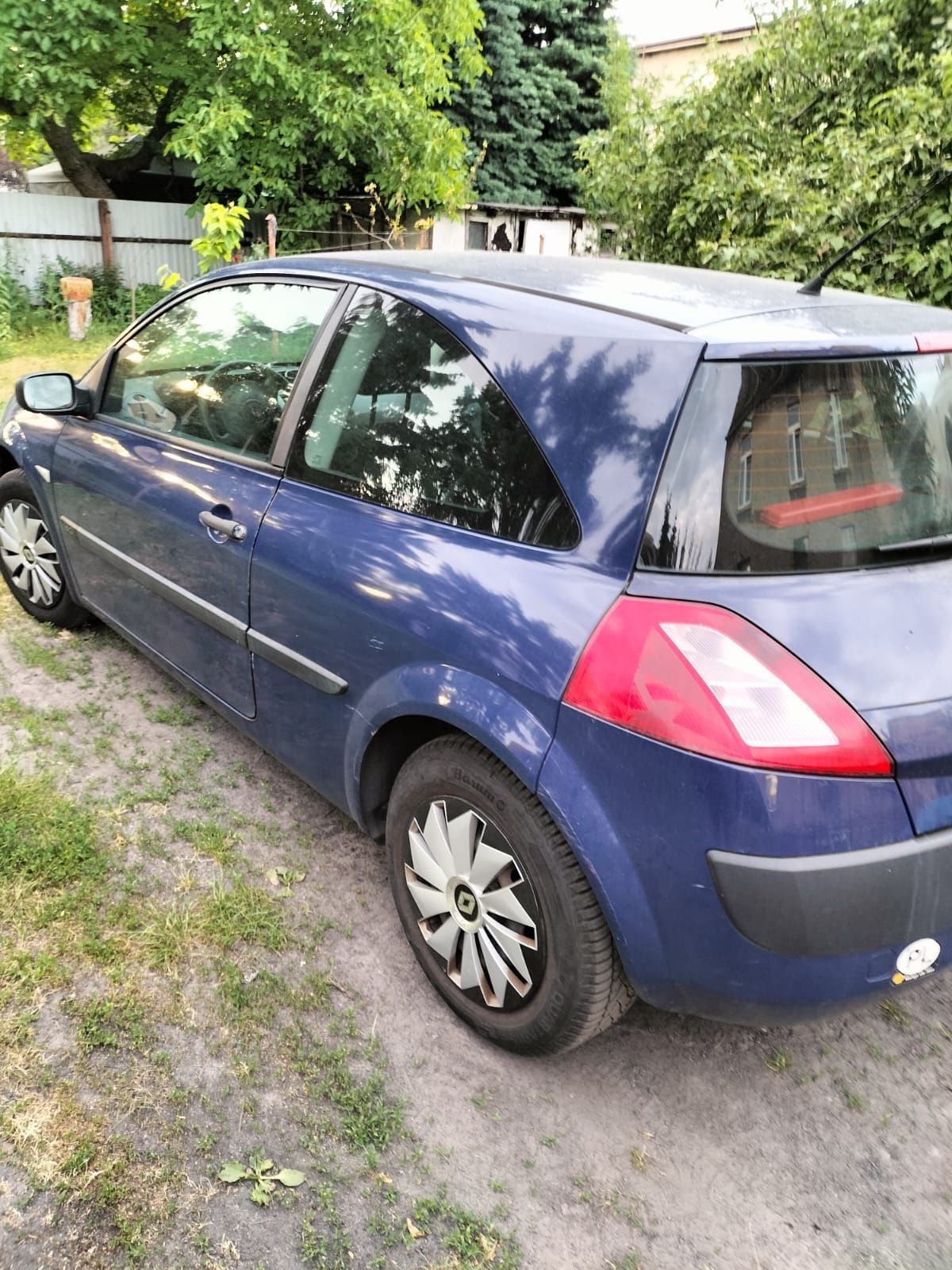 Renault Megane w całości na części.